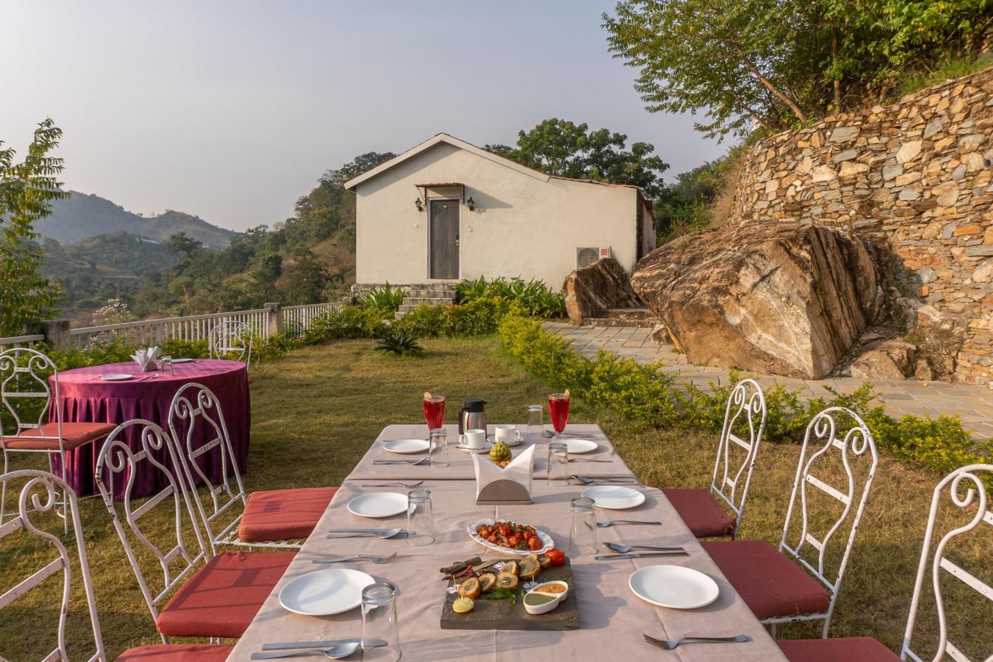 Treebo Kumbhal Castle, 2 Km From Kumbalgarh Fort Hotel Kumbhalgarh Exterior foto